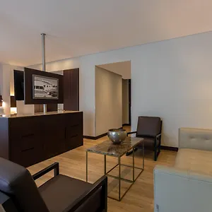 Airport By Ihg Bogota